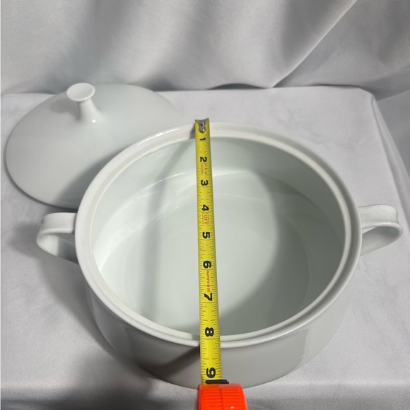 Noritake Angela White Vegetable Dish Round W/ Lid Cook Serveware Collection New - Picture 7 of 9